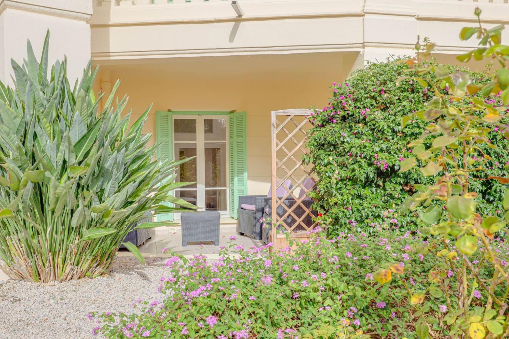 "Le Garavan Palace" Idyllique, Proche Gare Et Plage Menton Exterior foto