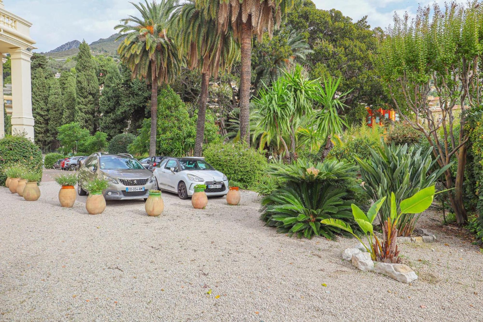 "Le Garavan Palace" Idyllique, Proche Gare Et Plage Menton Exterior foto